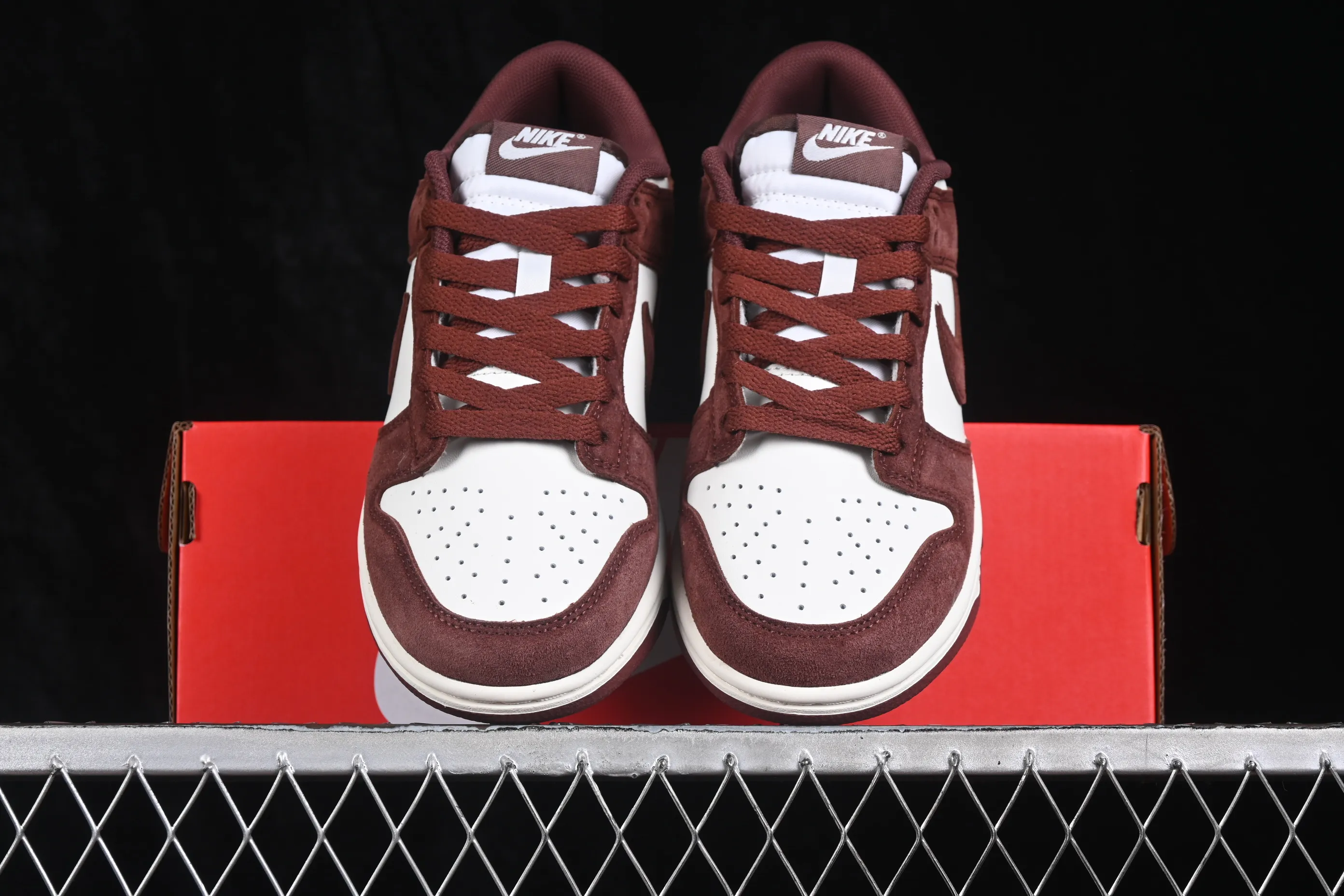 All Categories Nk SB Dunk Series Nk SB Dunk Low Low-top sneakers Nike SB Dunk Low Year of the Horse Burgundy Low-top casual sneakers IB4417-104